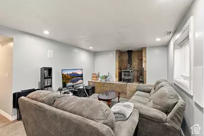 6928 S Lynaria Ct, West Jordan, UT 84081 - Photo 18