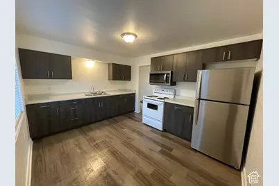 110 E 2250 S, Bountiful, UT 84010 - Photo 6