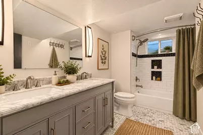1380 E 330 S, Provo, UT 84606 - Photo 8