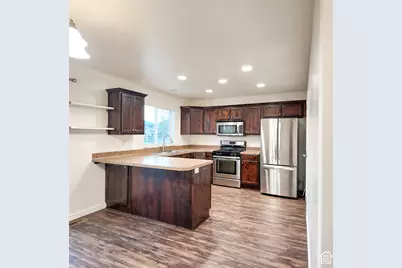 838 N Sapphire St, Morgan, UT 84050 - Photo 4