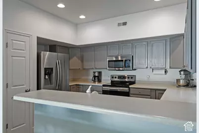 4584 S Sienna Ct, Taylorsville, UT 84123 - Photo 12