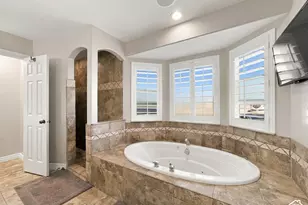 1541 W 975 S, Layton, UT 84041 - Photo 18