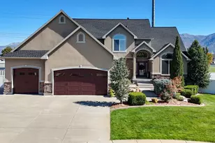 1541 W 975 S, Layton, UT 84041 - Photo 2