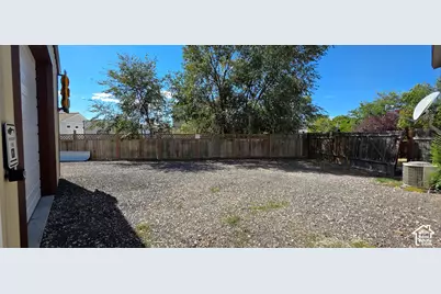 2989 S Rae St W, West Valley, UT 84120 - Photo 20