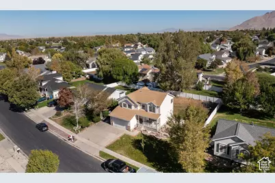 119 Spyglass Dr, Stansbury Park, UT 84074 - Photo 8