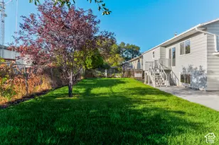 589 N Sir Patrick Dr W, Salt Lake City, UT 84116 - Photo 2