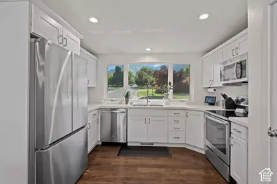 4284 S Vallejo Dr E, Holladay, UT 84117 - Photo 6