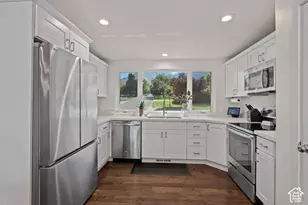 4284 S Vallejo Dr E, Holladay, UT 84117 - Photo 6