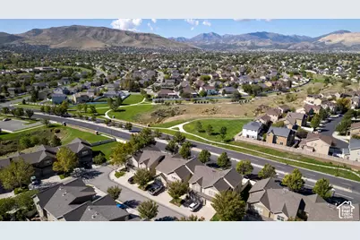 13498 S Leaf Wing Ln, Riverton, UT 84096 - Photo 8
