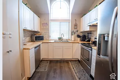 9170 S River Ridge Dr, West Jordan, UT 84088 - Photo 4