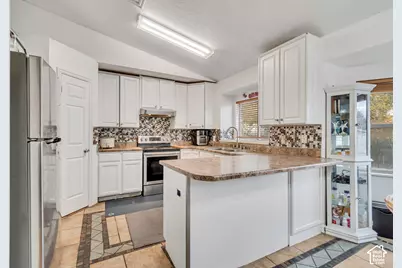 564 S 1000 W, Salt Lake City, UT 84104 - Photo 6