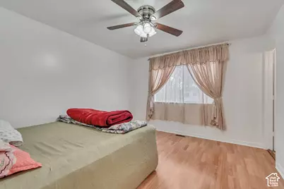 564 S 1000 W, Salt Lake City, UT 84104 - Photo 20