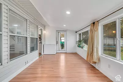 564 S 1000 W, Salt Lake City, UT 84104 - Photo 12