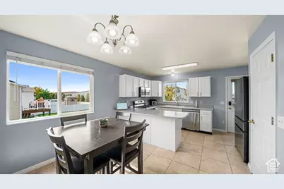 2096 S 1600 W, Woods Cross, UT 84087 - Photo 8