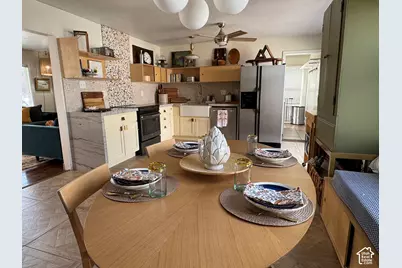 2995 E Louise Ave, Salt Lake City, UT 84109 - Photo 4