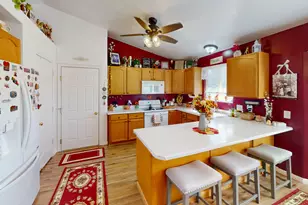 288 E 1375 N, Layton, UT 84041 - Photo 2