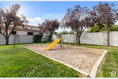 221 E Fort Union Blvd S, Midvale, UT 84047 - Photo 20