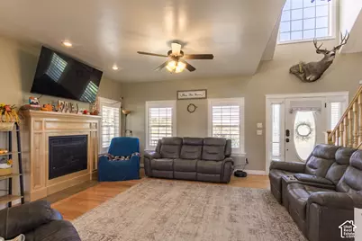 3061 N 2050 W, Vernal, UT 84078 - Photo 2