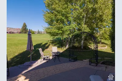 2565 S Country Club Dr W, Garden City, UT 84028 - Photo 10