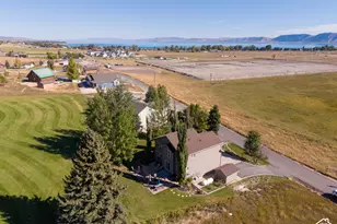2565 S Country Club Dr W, Garden City, UT 84028 - Photo 6