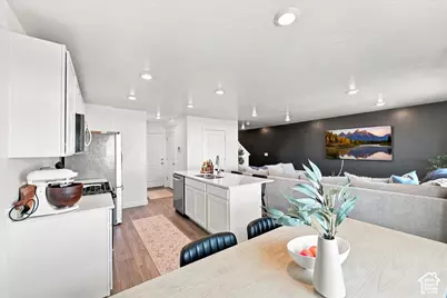 898 E Lubber Ln, Saratoga Springs, UT 84045 - Photo 8