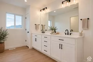 5233 S Paramount Dr, Riverdale, UT 84405 - Photo 10