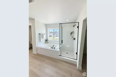 5233 S Paramount Dr, Riverdale, UT 84405 - Photo 8