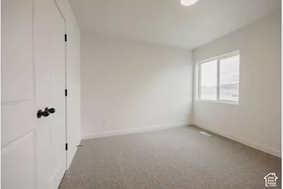 5233 S Paramount Dr, Riverdale, UT 84405 - Photo 24