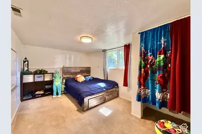 240 W 350 N, Vernal, UT 84078 - Photo 22