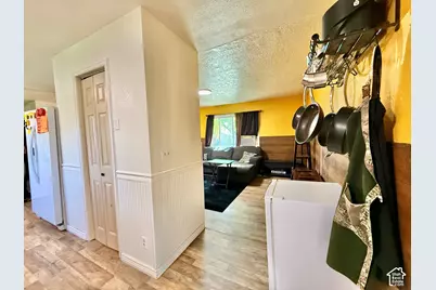 240 W 350 N, Vernal, UT 84078 - Photo 6