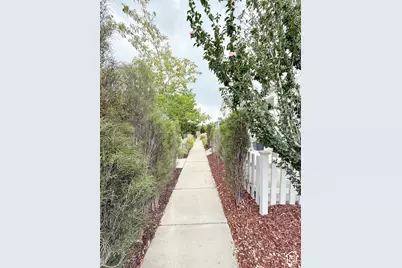5068 W Bear Trap Dr, South Jordan, UT 84009 - Photo 10