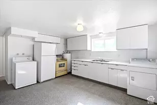 1217 E 1100 S, Clearfield, UT 84015 - Photo 22