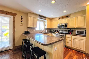 10564 S Weeping Willow Dr, Sandy, UT 84092 - Photo 10