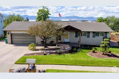 10564 S Weeping Willow Dr, Sandy, UT 84092 - Photo 4