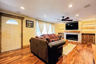 10564 S Weeping Willow Dr, Sandy, UT 84092 - Photo 6