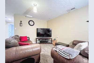 10564 S Weeping Willow Dr, Sandy, UT 84092 - Photo 24