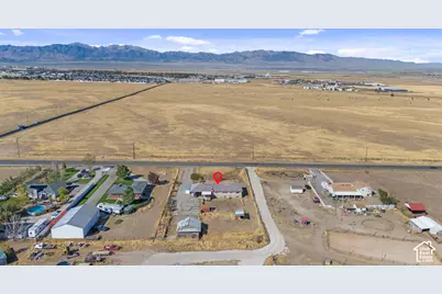 2098 N Droubay Rd, Tooele, UT 84074 - Photo 34