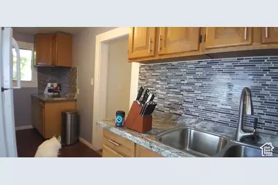 818 W 300 N, Salt Lake City, UT 84116 - Photo 14