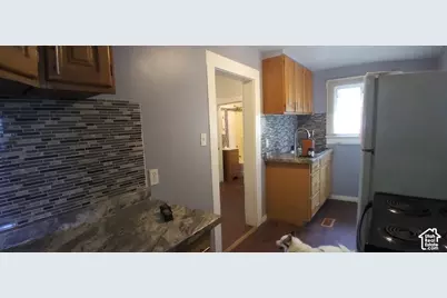 818 W 300 N, Salt Lake City, UT 84116 - Photo 12