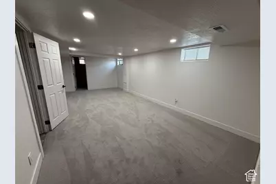 5058 S 550 W, Washington Terrace, UT 84405 - Photo 4