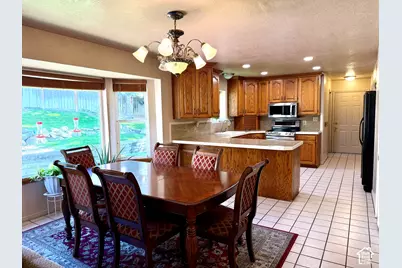 822 E Skylark Dr, Spanish Fork, UT 84660 - Photo 10