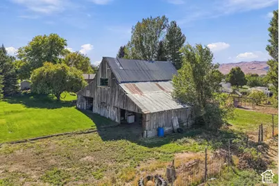 77 E 200 N, Mona, UT 84645 - Photo 48