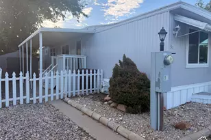 597 N State St E, Orem, UT 84057 - Photo 2