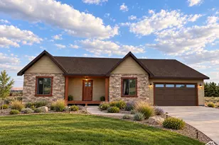 311 S 100 East St, Teasdale, UT 84773 - Photo 1