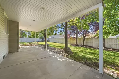 943 Meadowlark Ln, West Bountiful, UT 84087 - Photo 38
