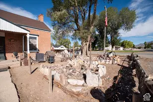 118 S 200 W, Minersville, UT 84752 - Photo 4