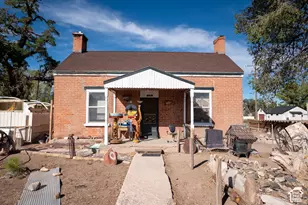 118 S 200 W, Minersville, UT 84752 - Photo 2