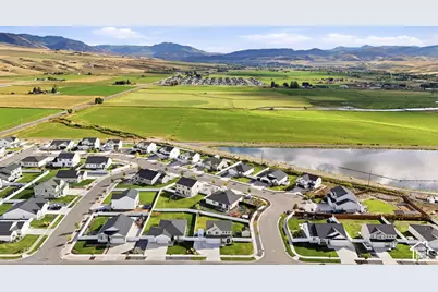 698 E 600 S, Hyrum, UT 84319 - Photo 36