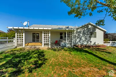 1097 Legrand Dr, Grantsville, UT 84029 - Photo 4