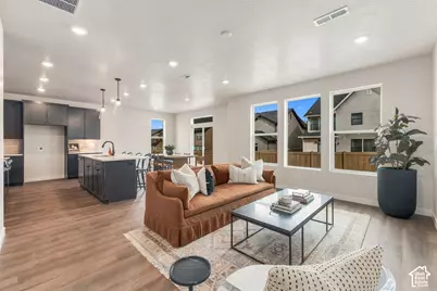 1081 W 880 S #28, Woods Cross, UT 84087 - Photo 4